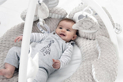 Vendlojë për Bebe në Formë Arushi – Tapet Aktiviteti 0–24 Muaj