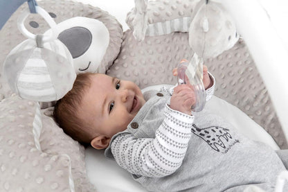 Vendlojë për Bebe në Formë Arushi – Tapet Aktiviteti 0–24 Muaj