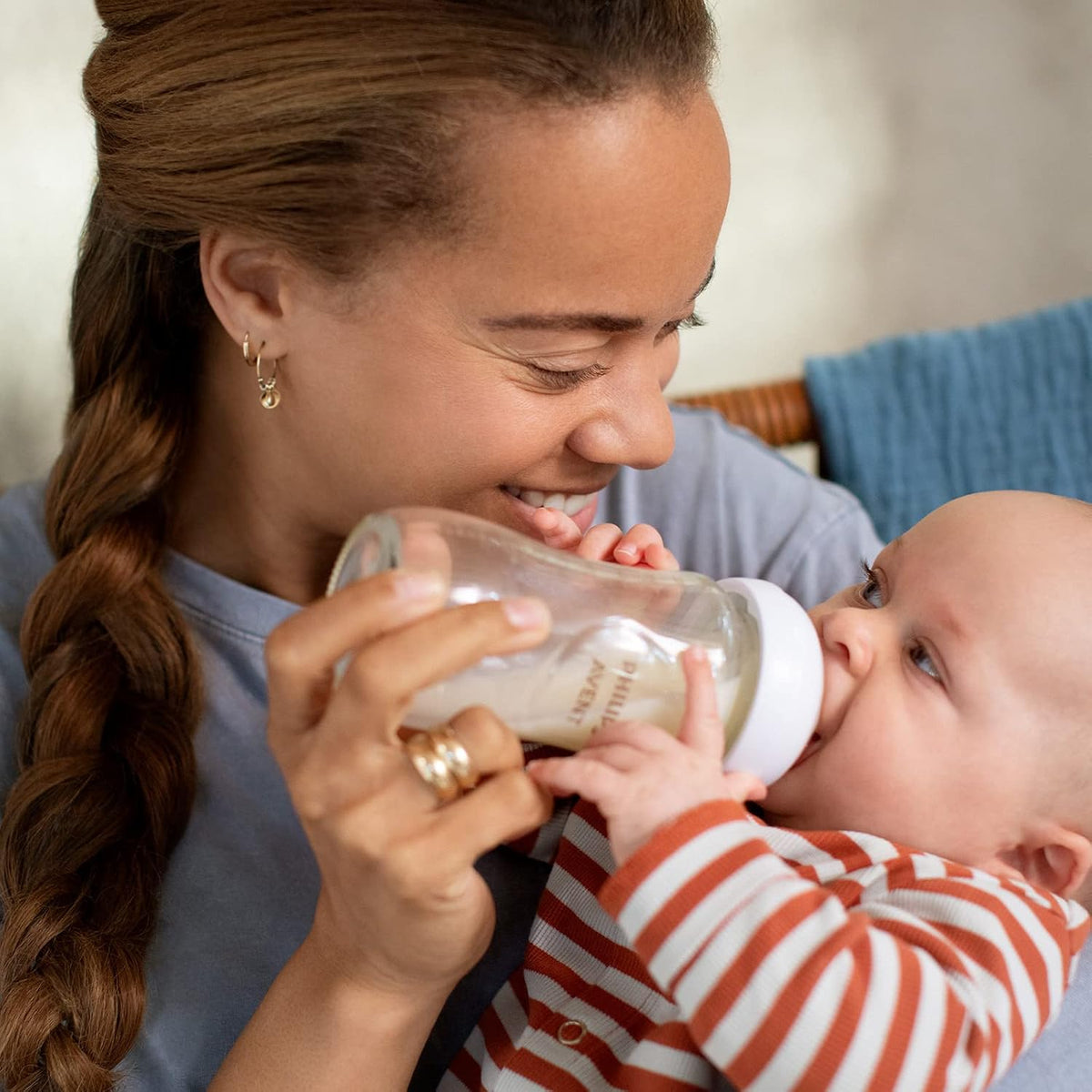 Philips Avent Natural Response – Shishe Qelqi për Bebe 240 ml, 1m+ (SCY933/01)