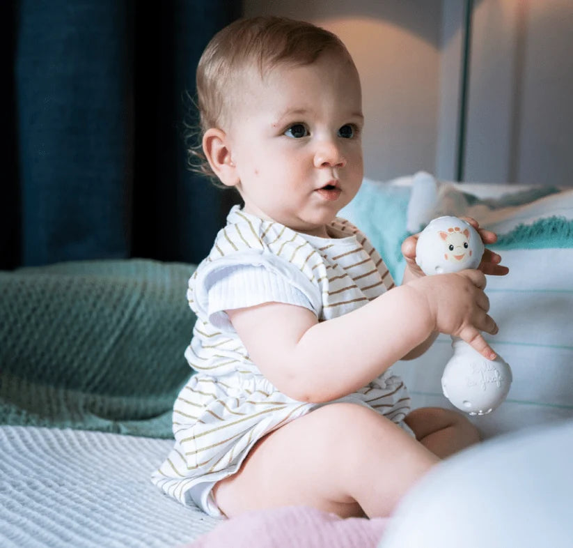 Sophie la girafe® Teething Rattle – Rraketake për Dhëmbë prej 100% Gome Natyrale